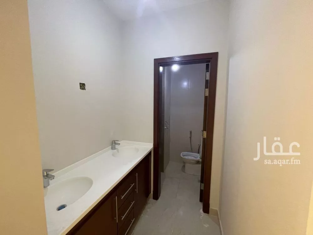 5 bedroom villa in Al Shiraa 5