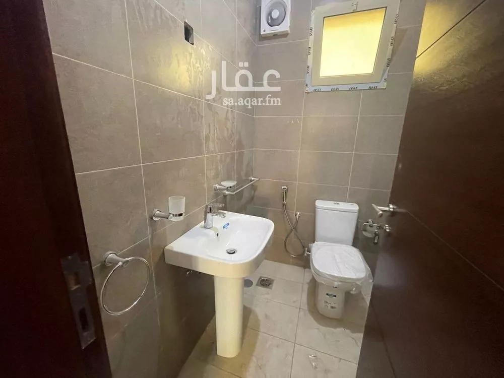 5 bedroom villa in Al Shiraa 7