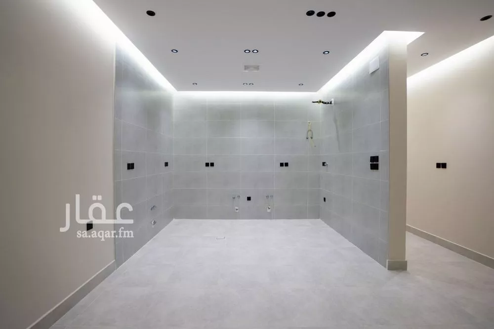 5 bedroom apartment in Al Bawadi 10