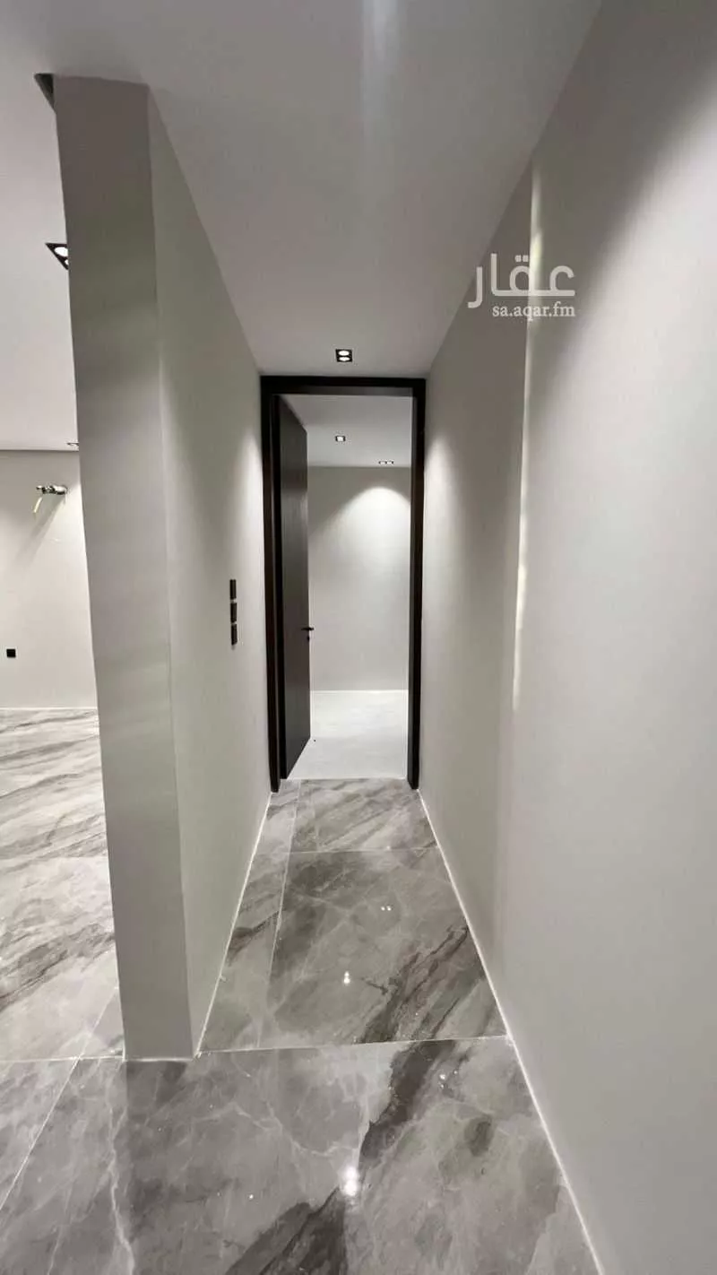 فيلا 5 غرف في الريان 7