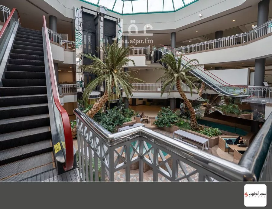 مكتب 10829 م² في الروضة 12