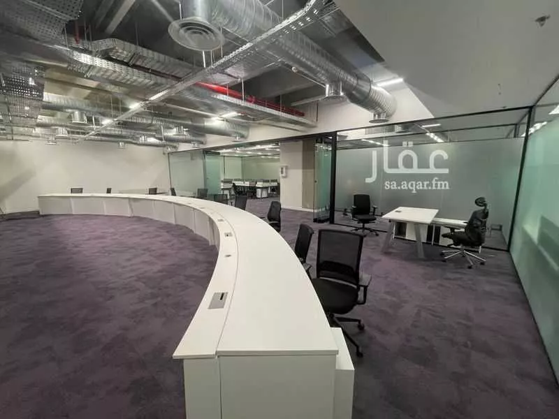 مكتب 1900 م² في النفل 8