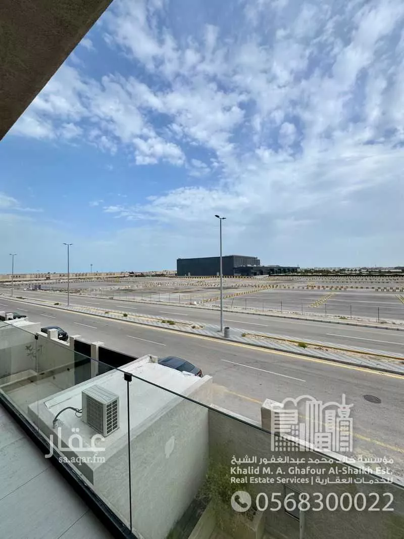 فيلا 5 غرف في السيف 13