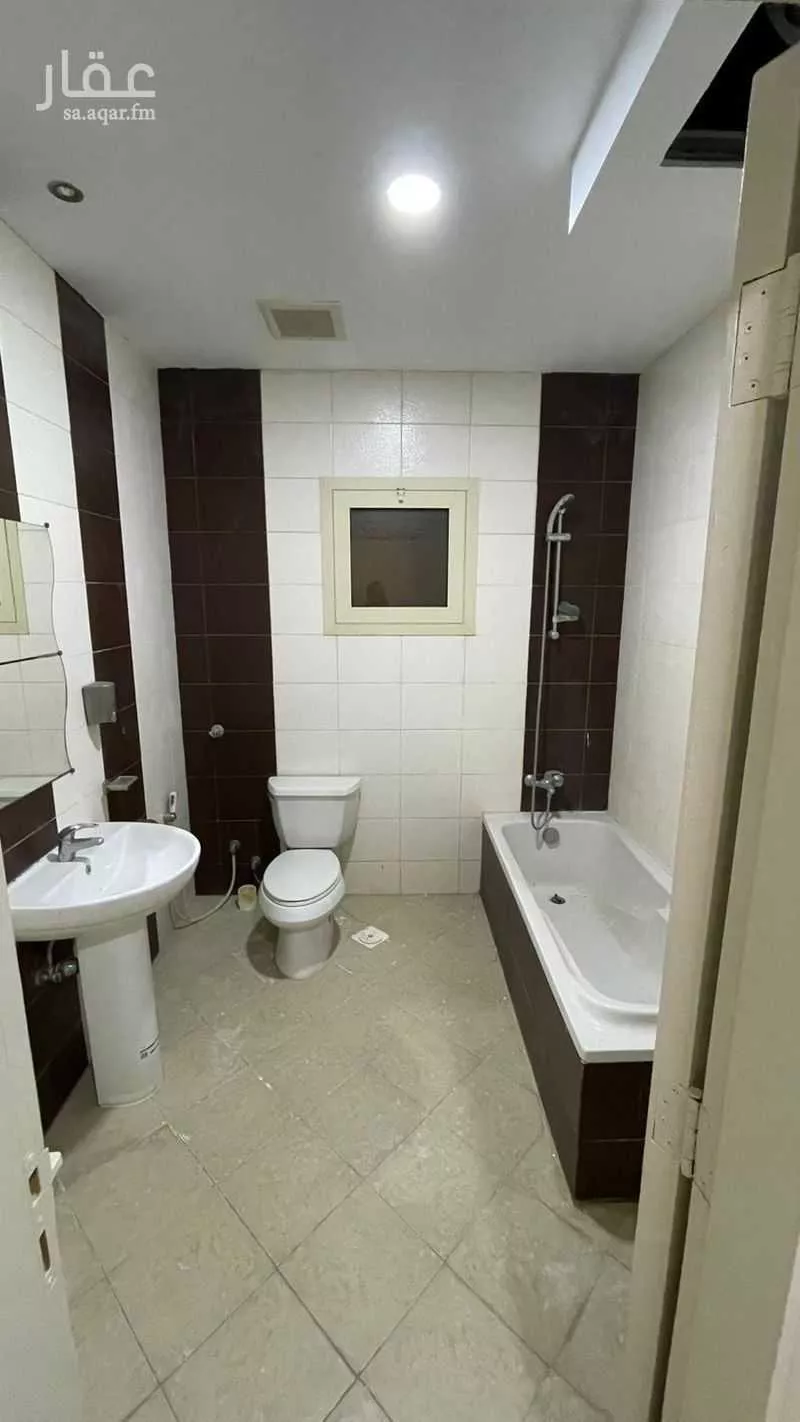 شقة 3 غرف في الحمرا 19