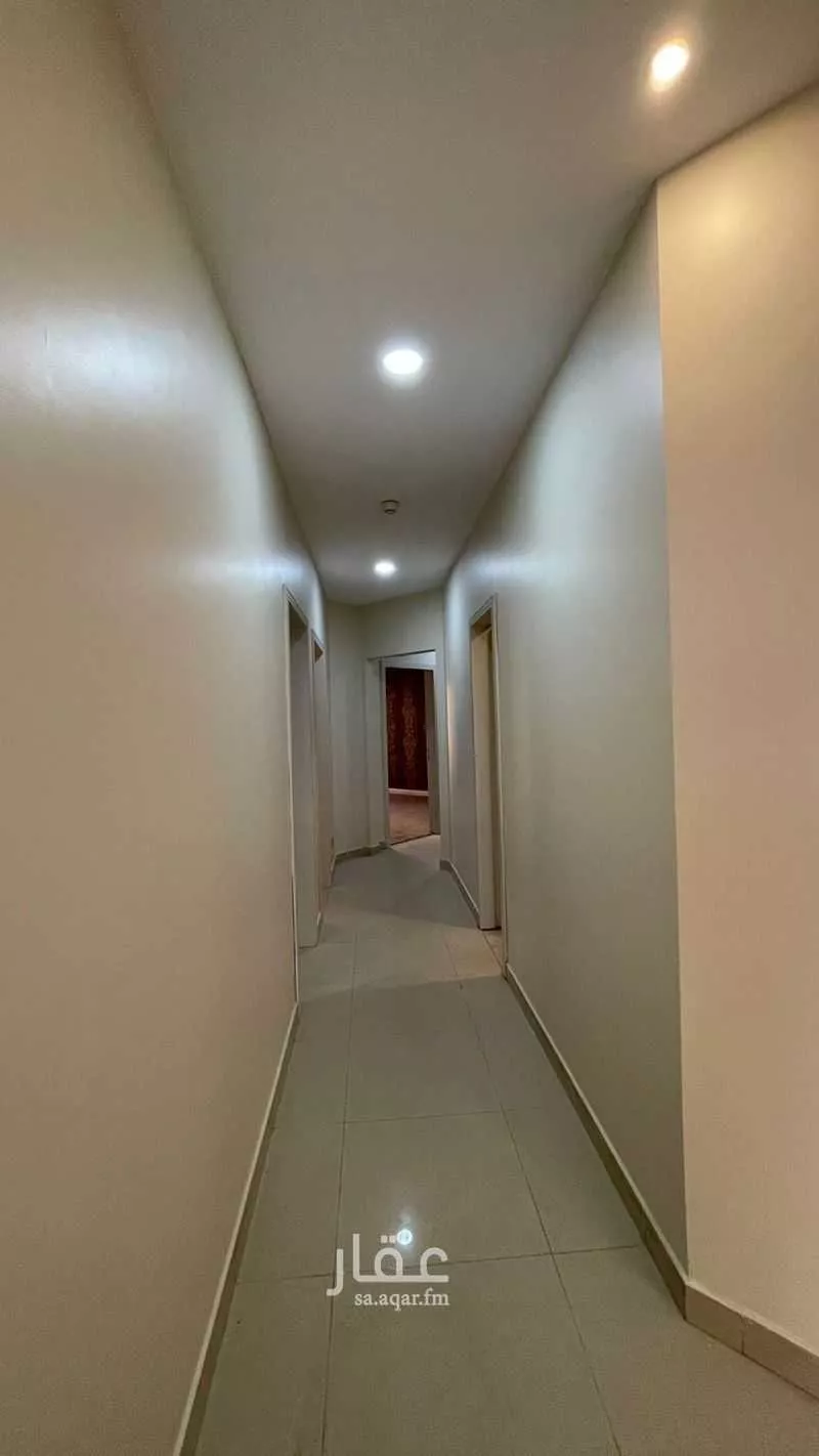 شقة 3 غرف في الحمرا 10