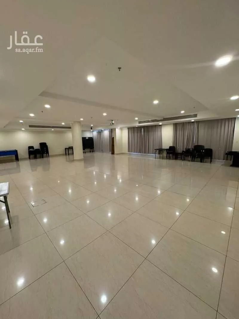 شقة 5 غرف في الروابي 4