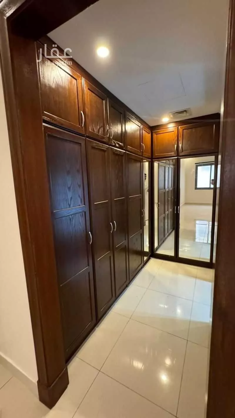 شقة 5 غرف في الروابي 9