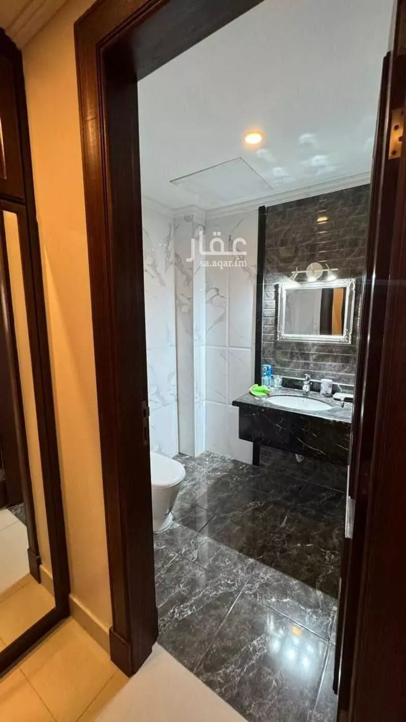 شقة 5 غرف في الروابي 10