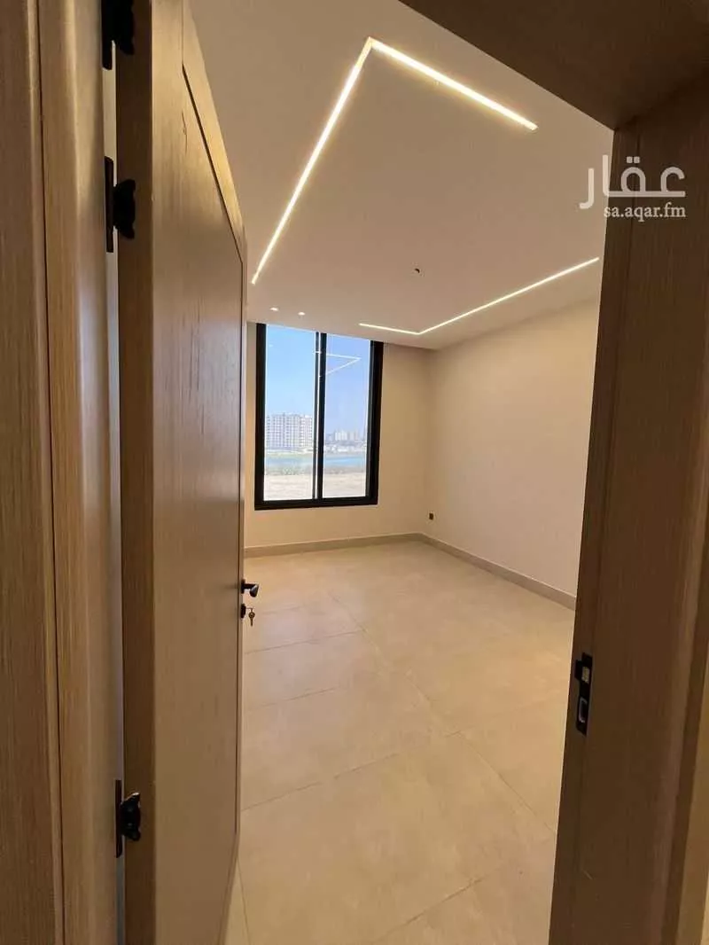 شقة 4 غرف في الحمرا 12