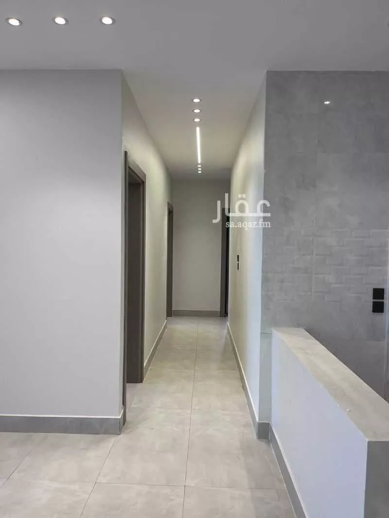 شقة 4 غرف في الحمرا 19