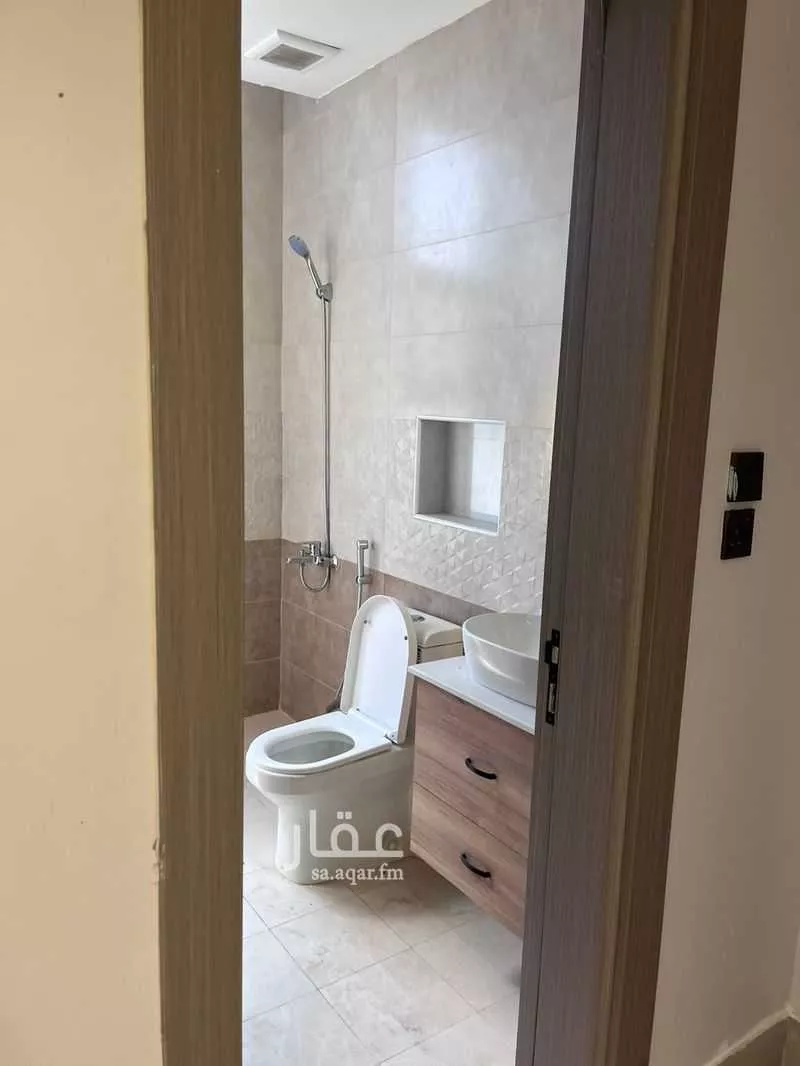 شقة 4 غرف في الحمرا 8