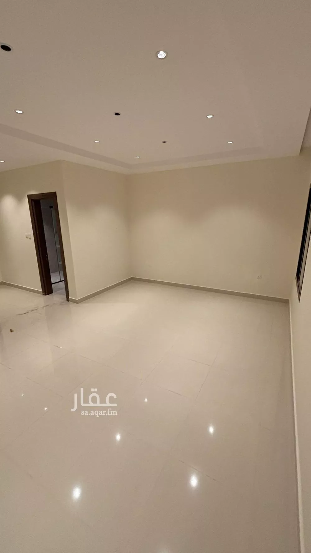 5 bedroom apartment in Al Difa 5