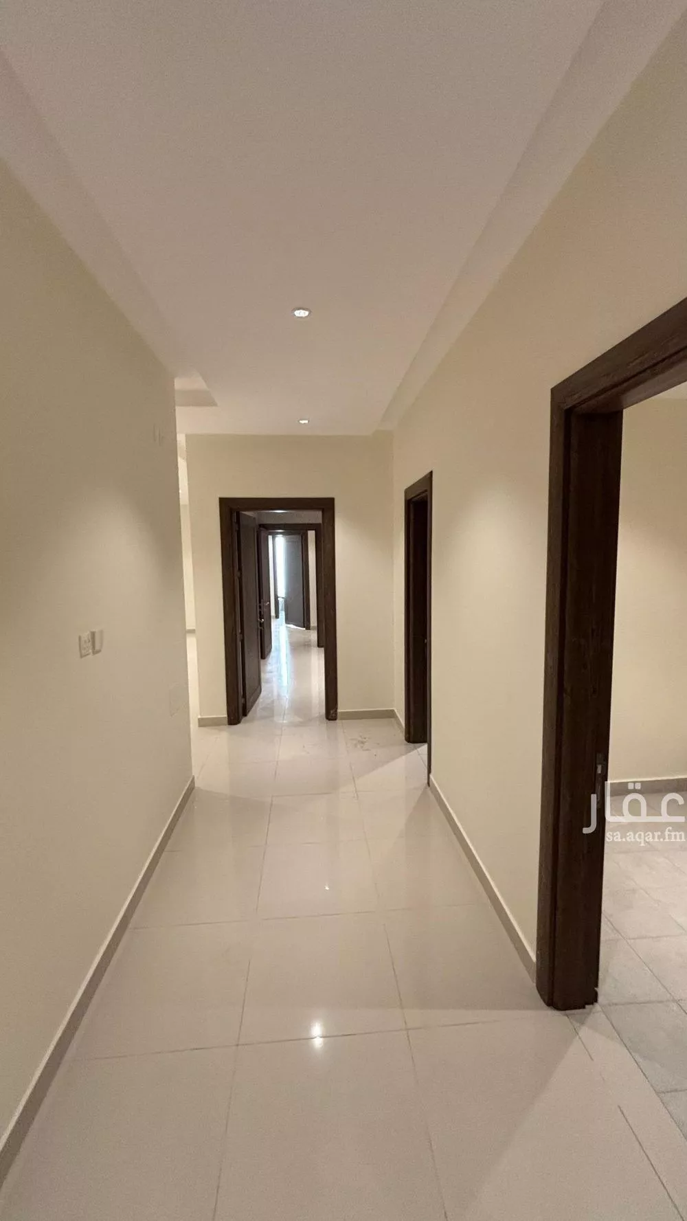 5 bedroom apartment in Al Difa 6