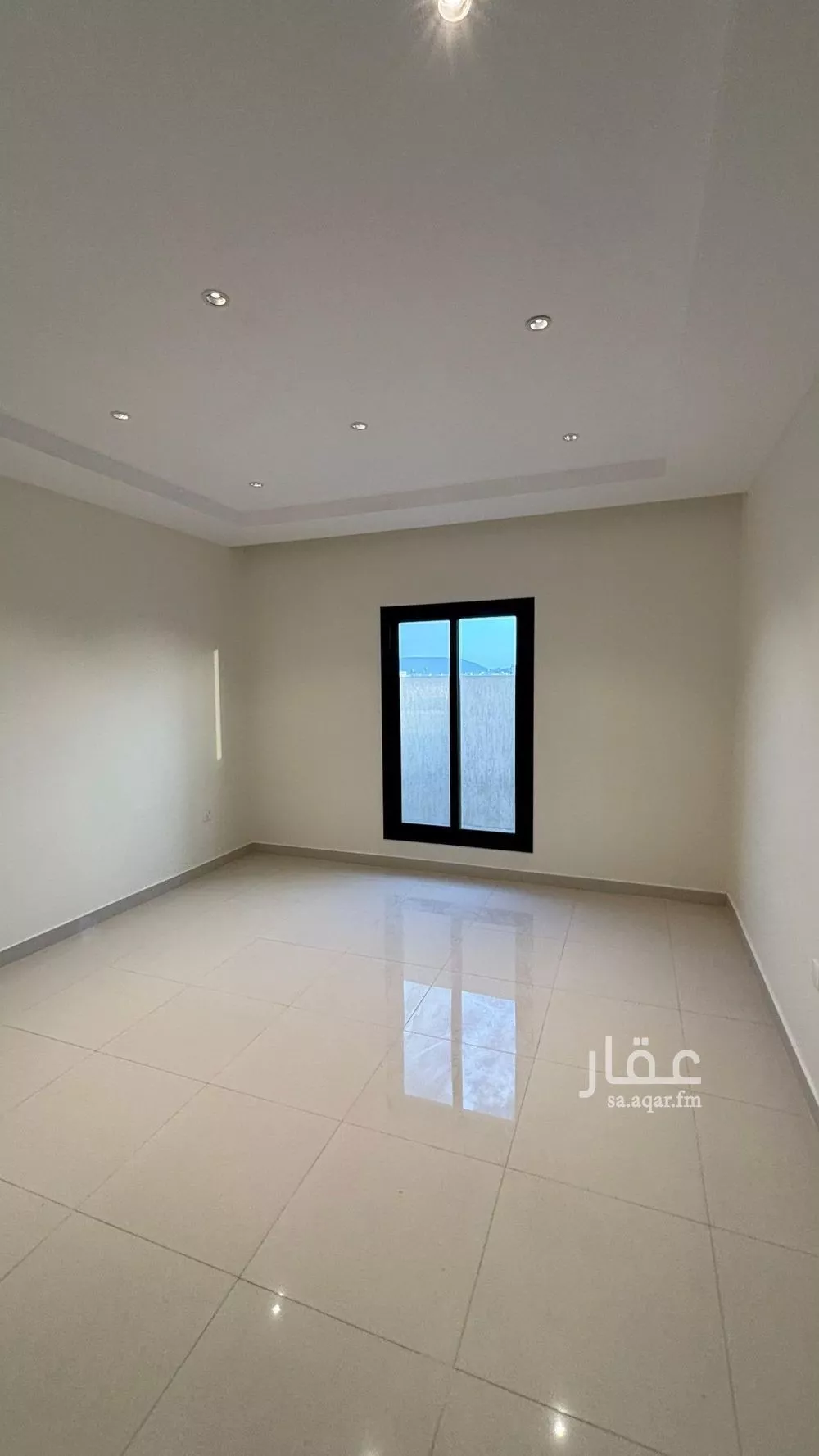 5 bedroom apartment in Al Difa 6