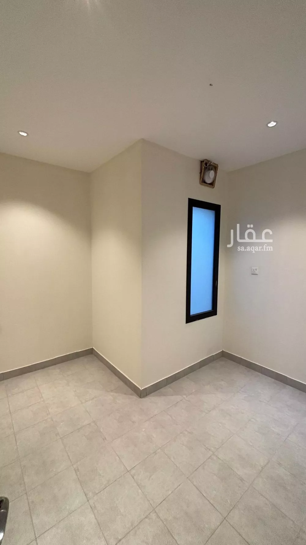 5 bedroom apartment in Al Difa 10