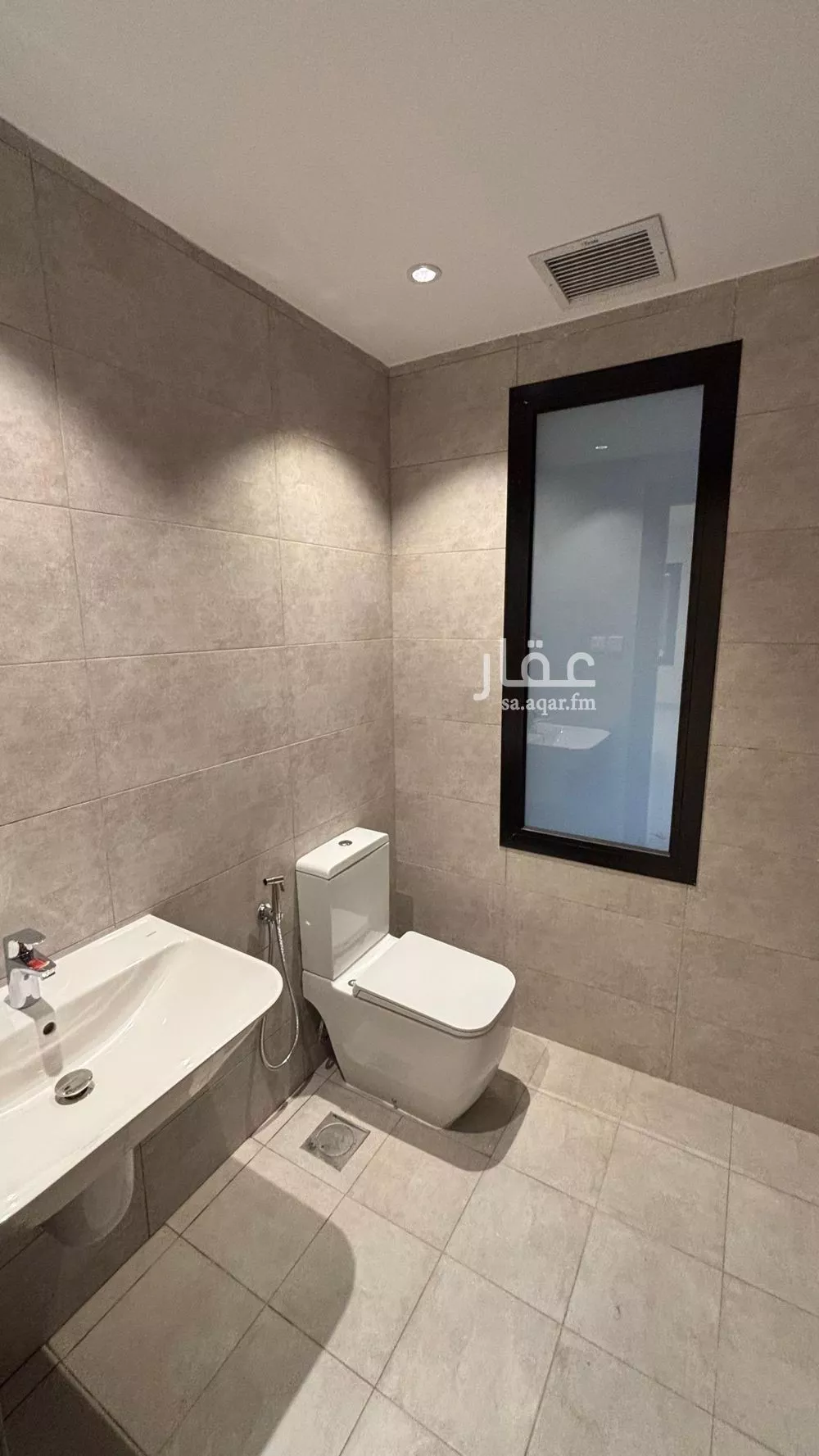 شقة 5 غرف في الدفاع 2