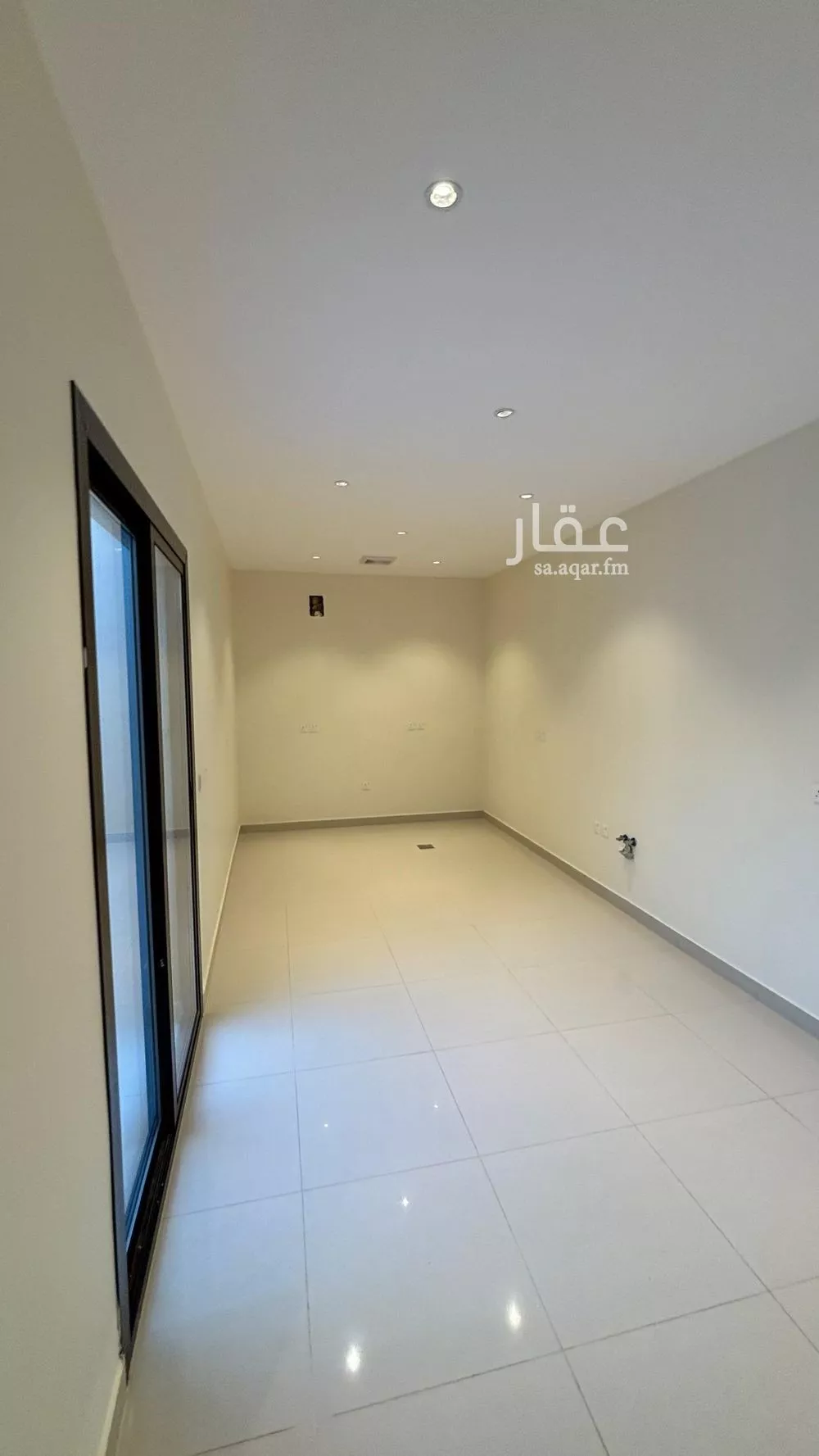 شقة 5 غرف في الدفاع 10