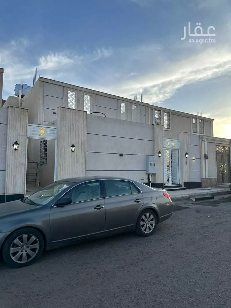 عمارة 352 م² في طيبة 2