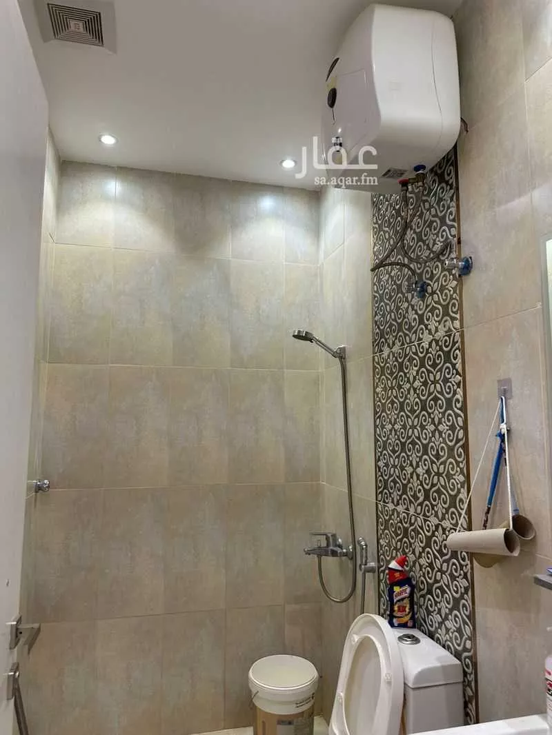 عمارة 352 م² في طيبة 18