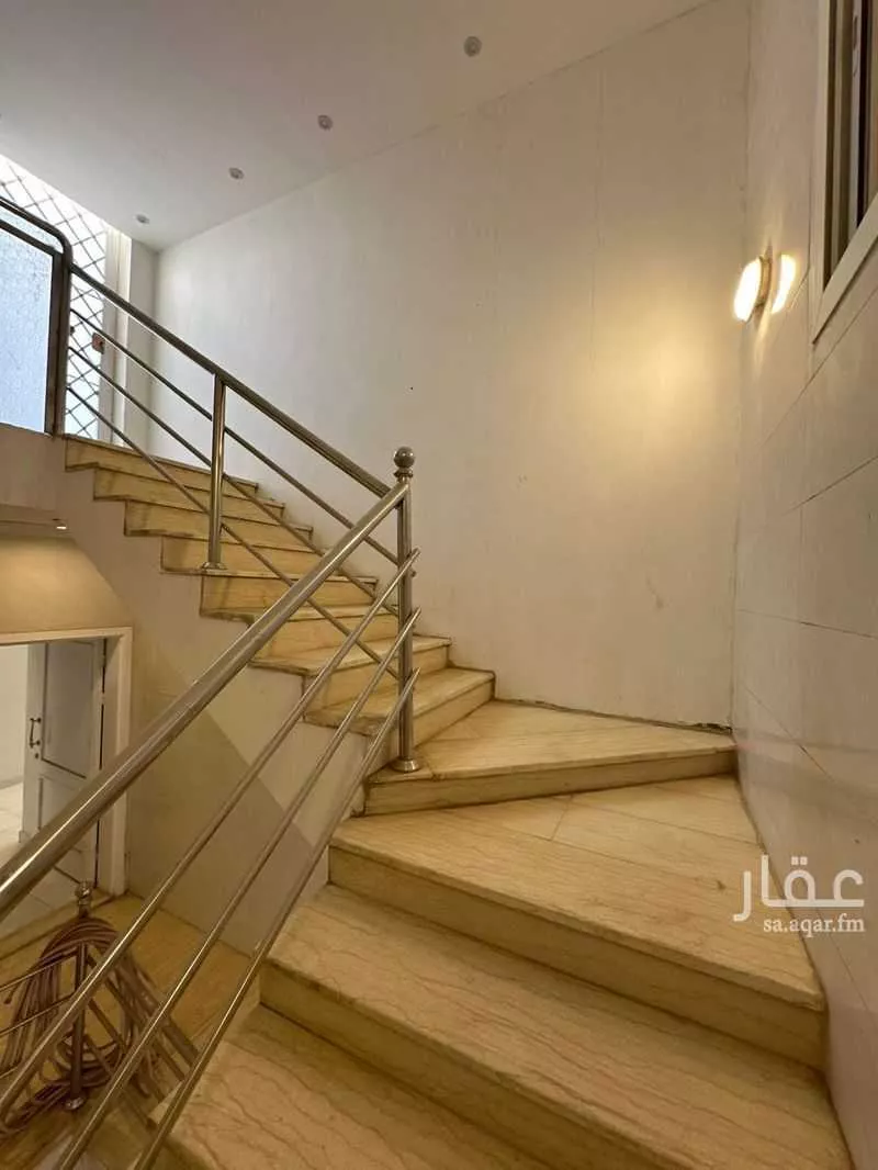 عمارة 352 م² في طيبة 23