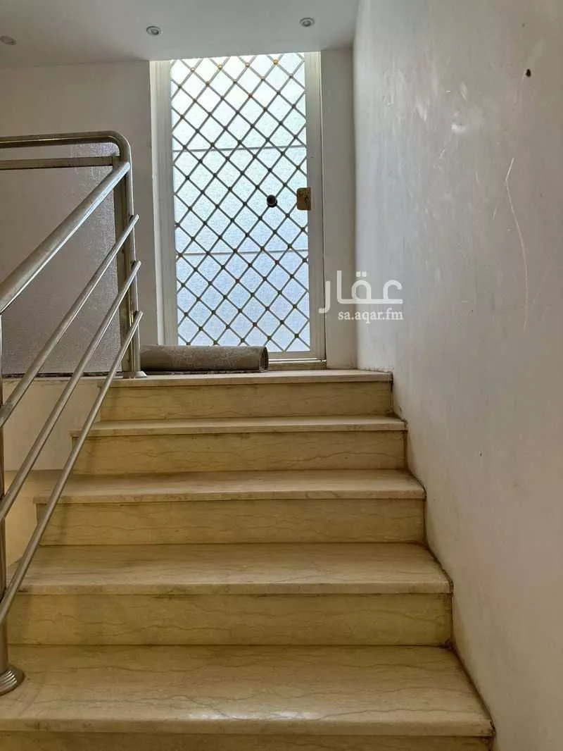 عمارة 352 م² في طيبة 24