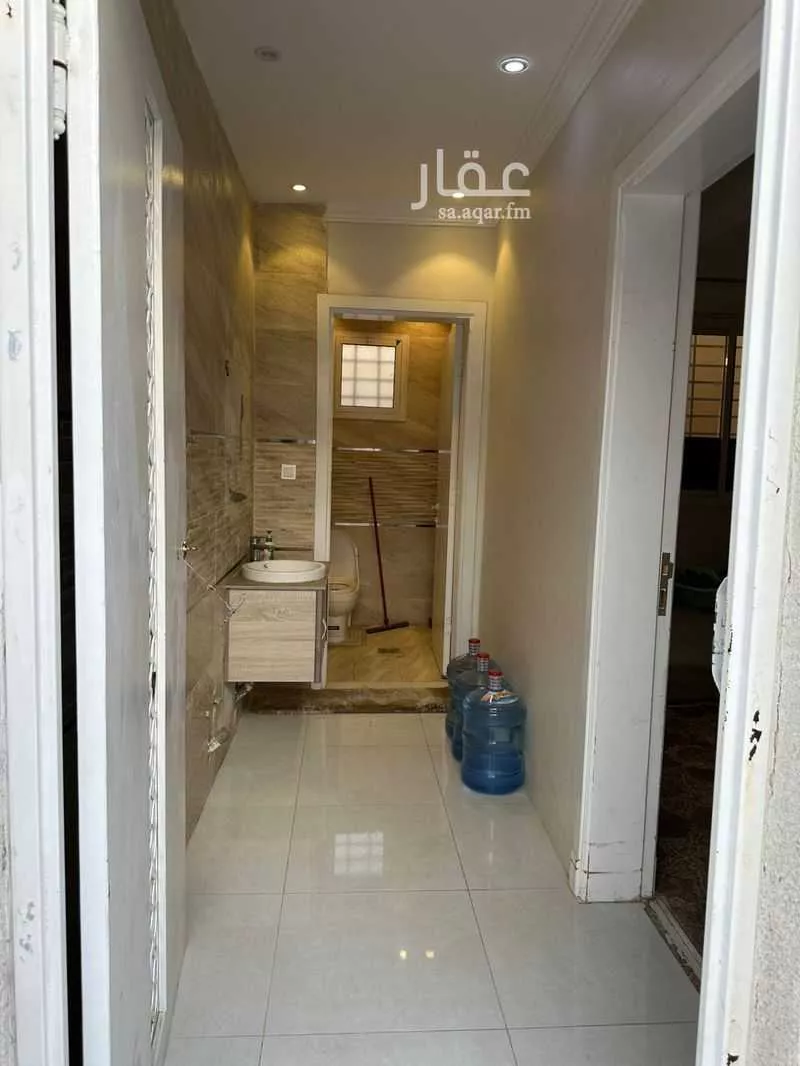 عمارة 352 م² في طيبة 5