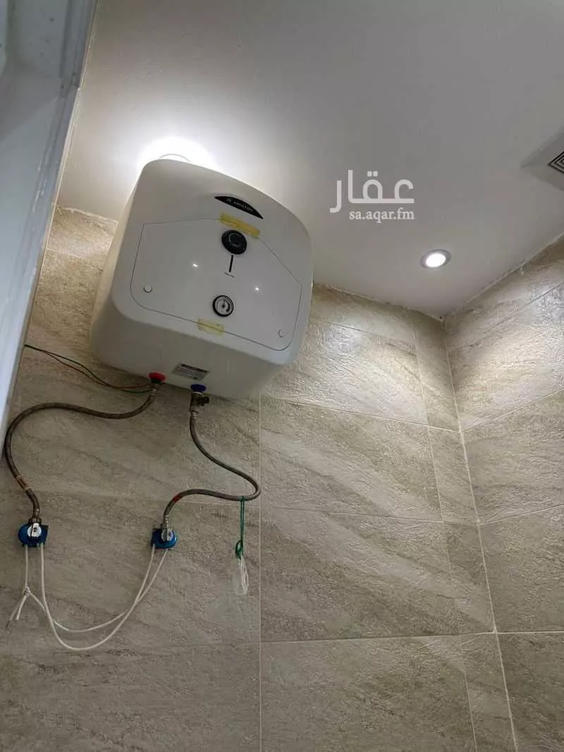 عمارة 352 م² في طيبة 9