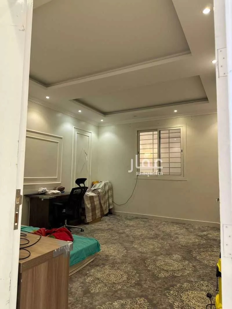 عمارة 352 م² في طيبة 10