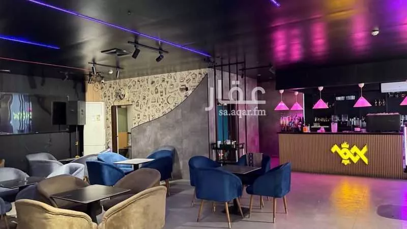 محل 2794 م² في العزيزية 4