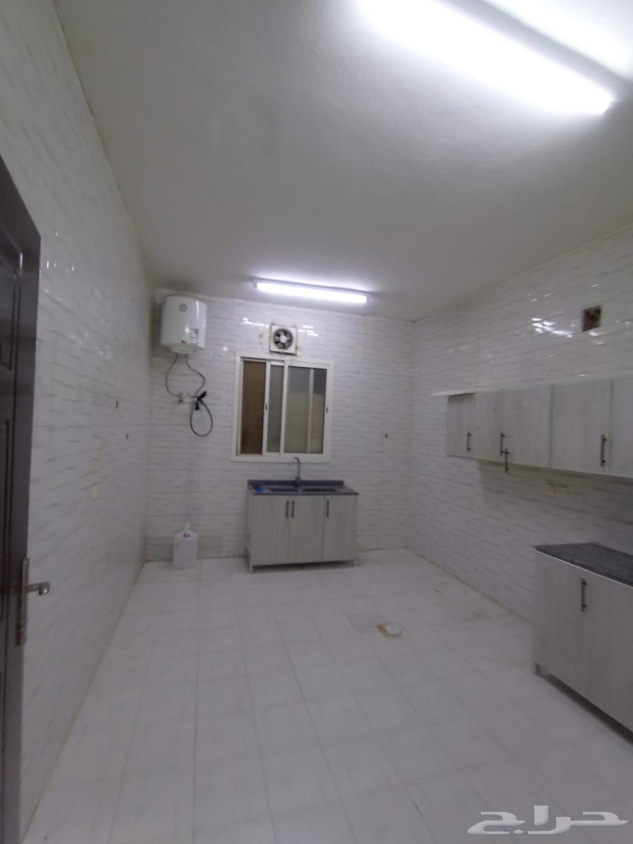 فيلا 5 غرف في المونسية 10