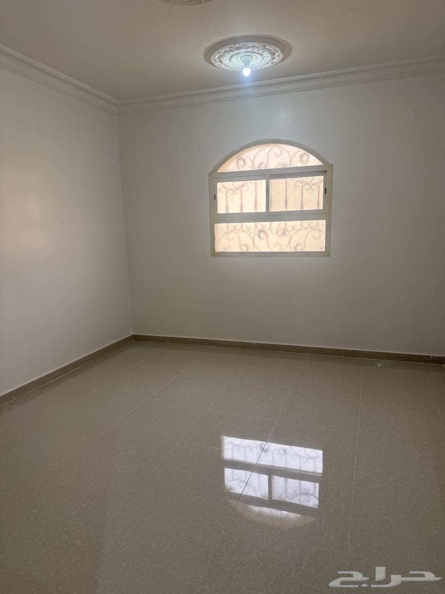 شقة 5 غرف في الفيصلية 4