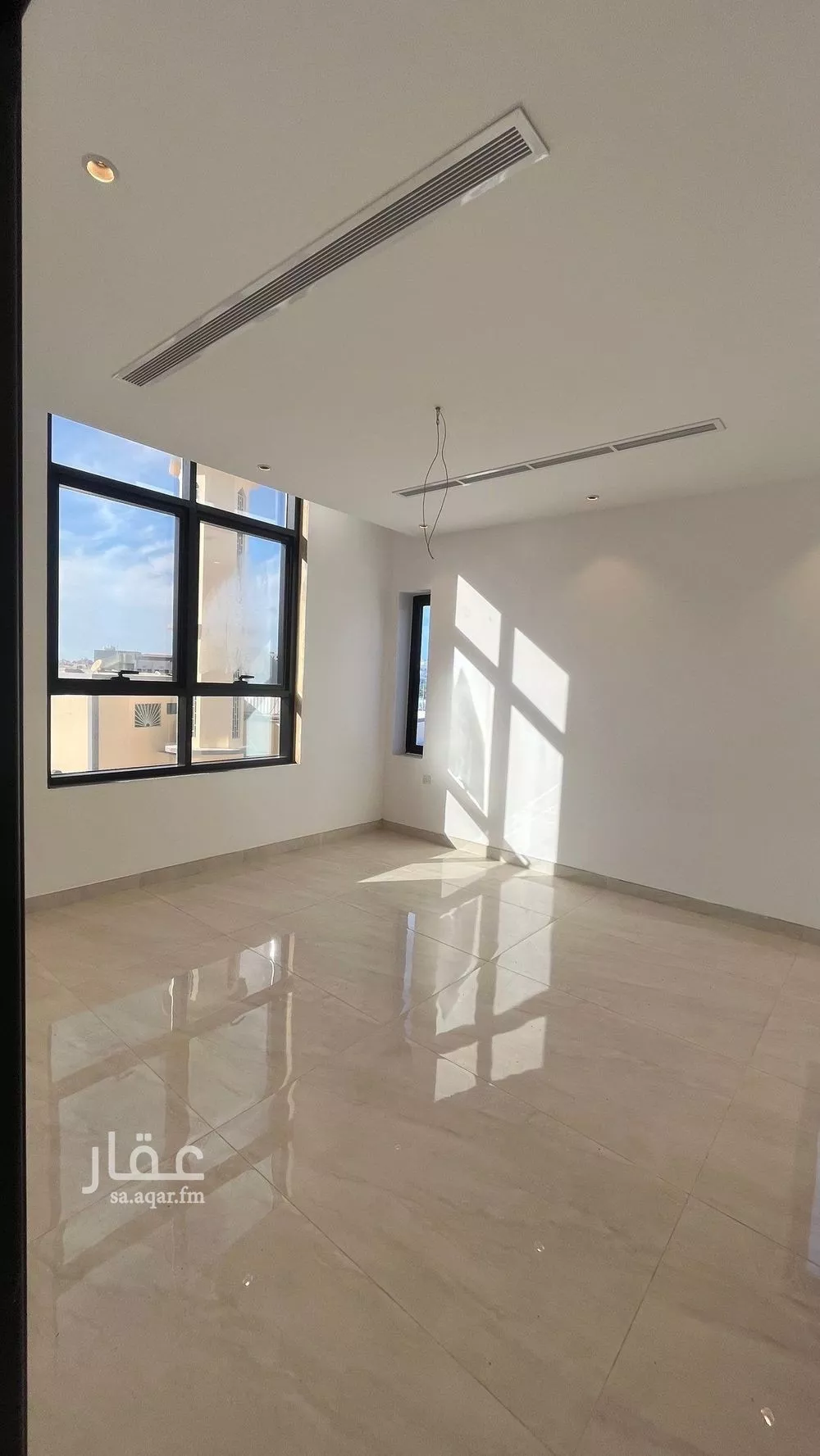 شقة 5 غرف في الصفا 3