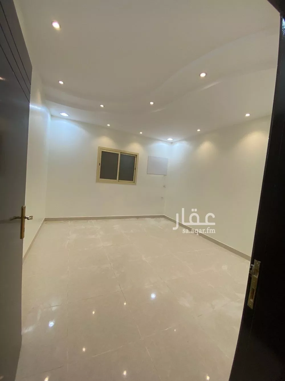 4 bedroom floor in Al Munsiyah 5