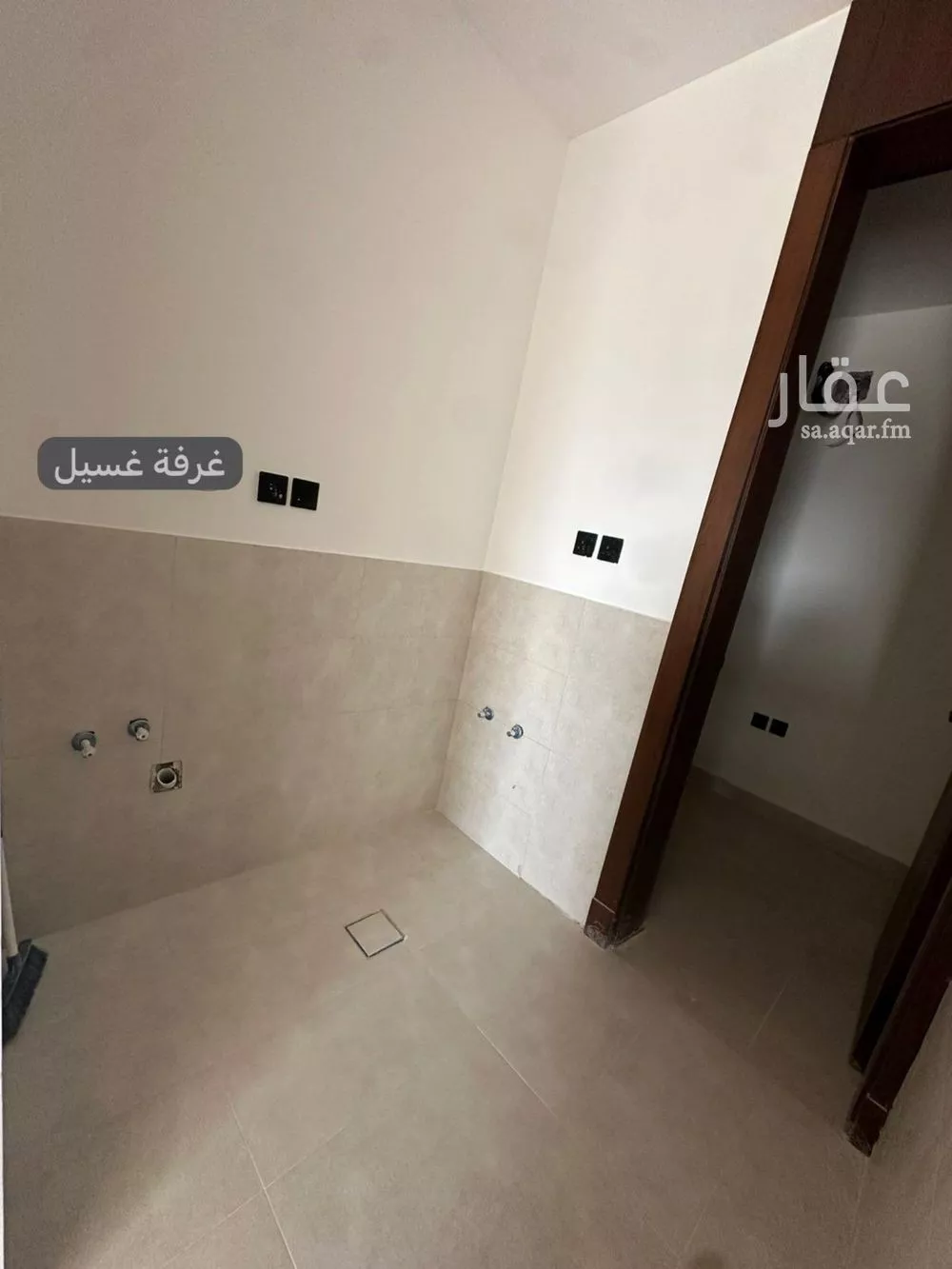 4 bedroom floor in Al Yasmin 15