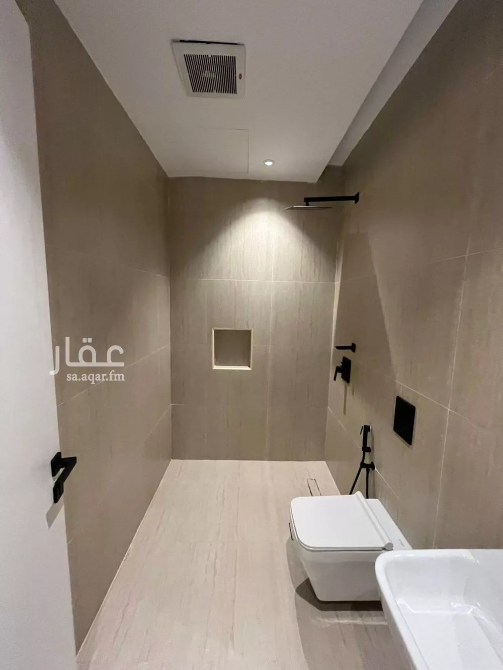 3 bedroom apartment in Al Rimal 13