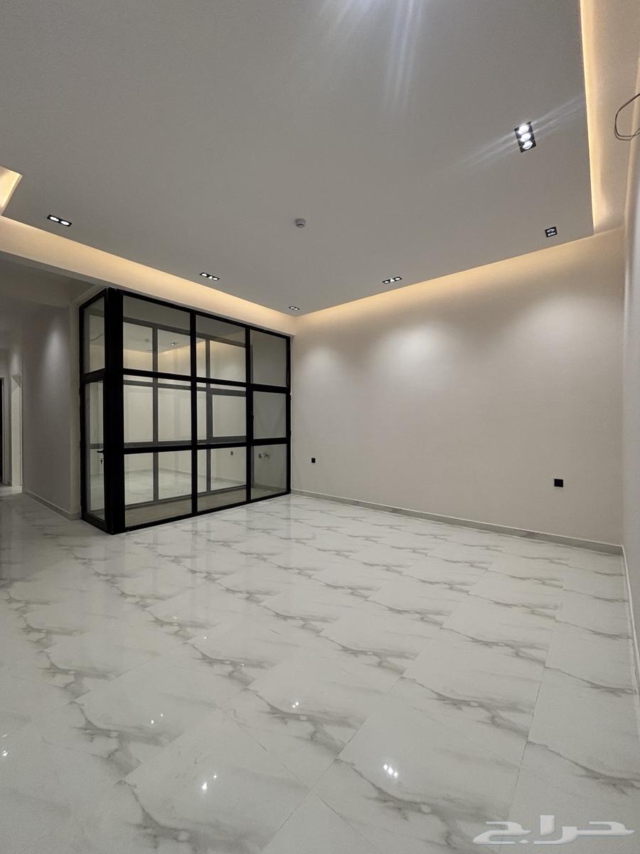 شقة 3 غرف في الزهرة 3