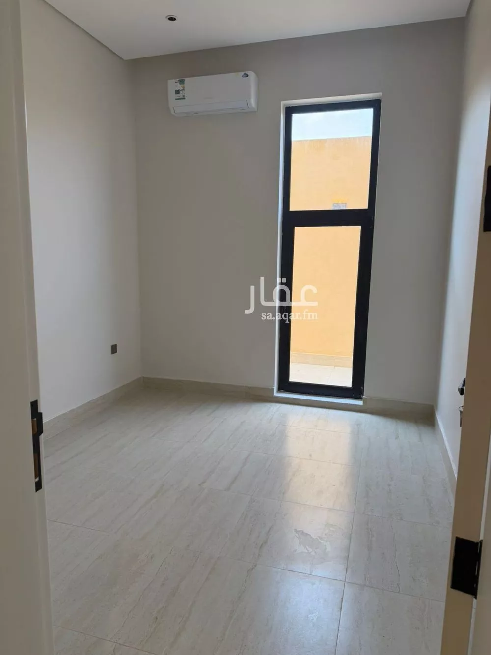 شقة 4 غرف في الرمال 6