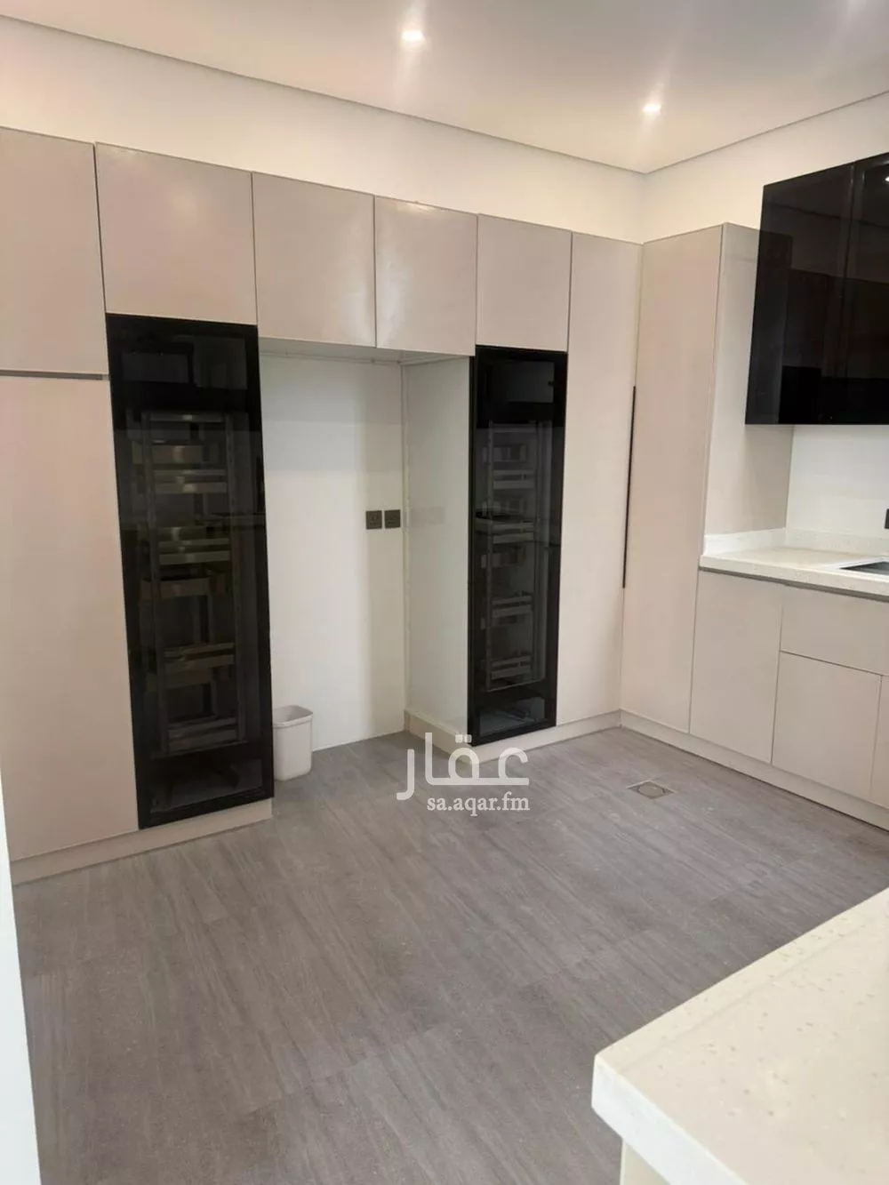 شقة 3 غرف في الرمال 10