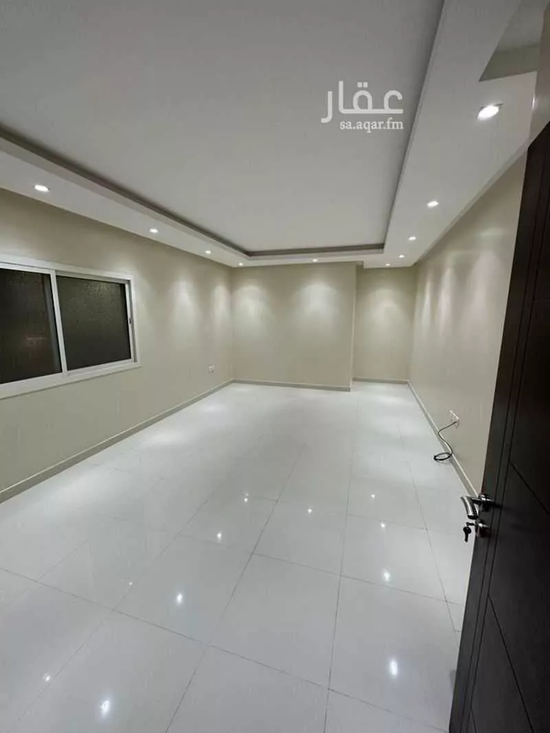4 bedroom floor in Al Wadi 3