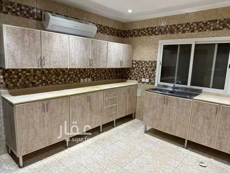 4 bedroom floor in Al Wadi 10