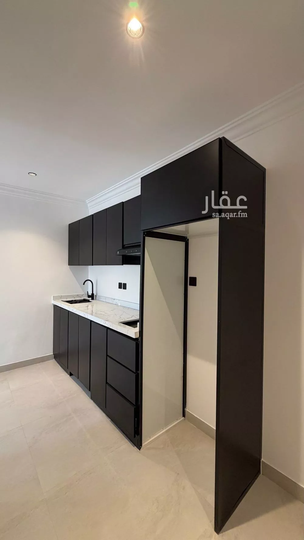 شقة 1 غرف في الملقا 11