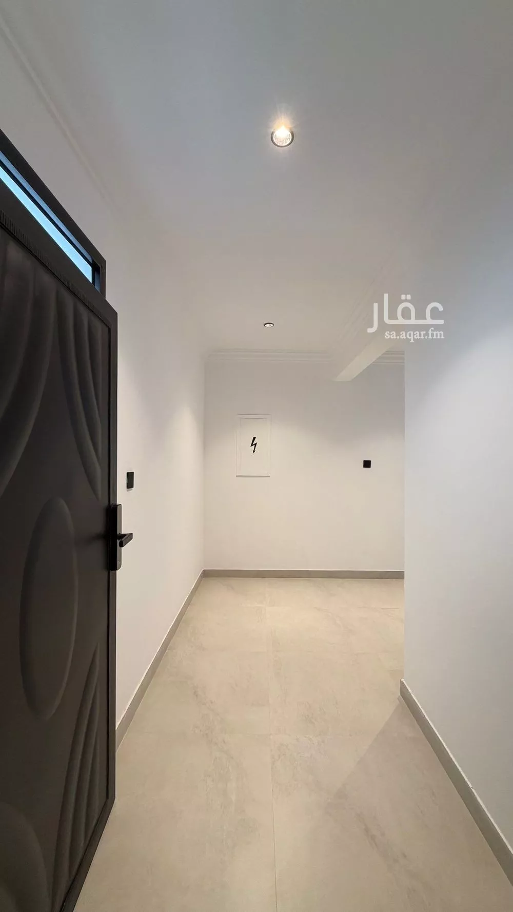 شقة 1 غرف في الملقا 9