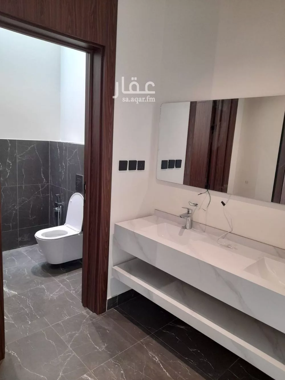 فيلا 4 غرف في الصحافة 15