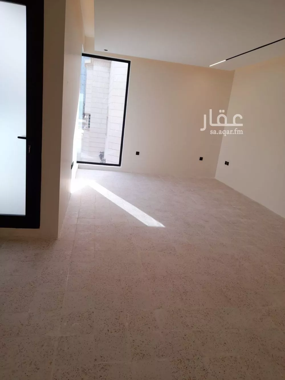 فيلا 4 غرف في الصحافة 23