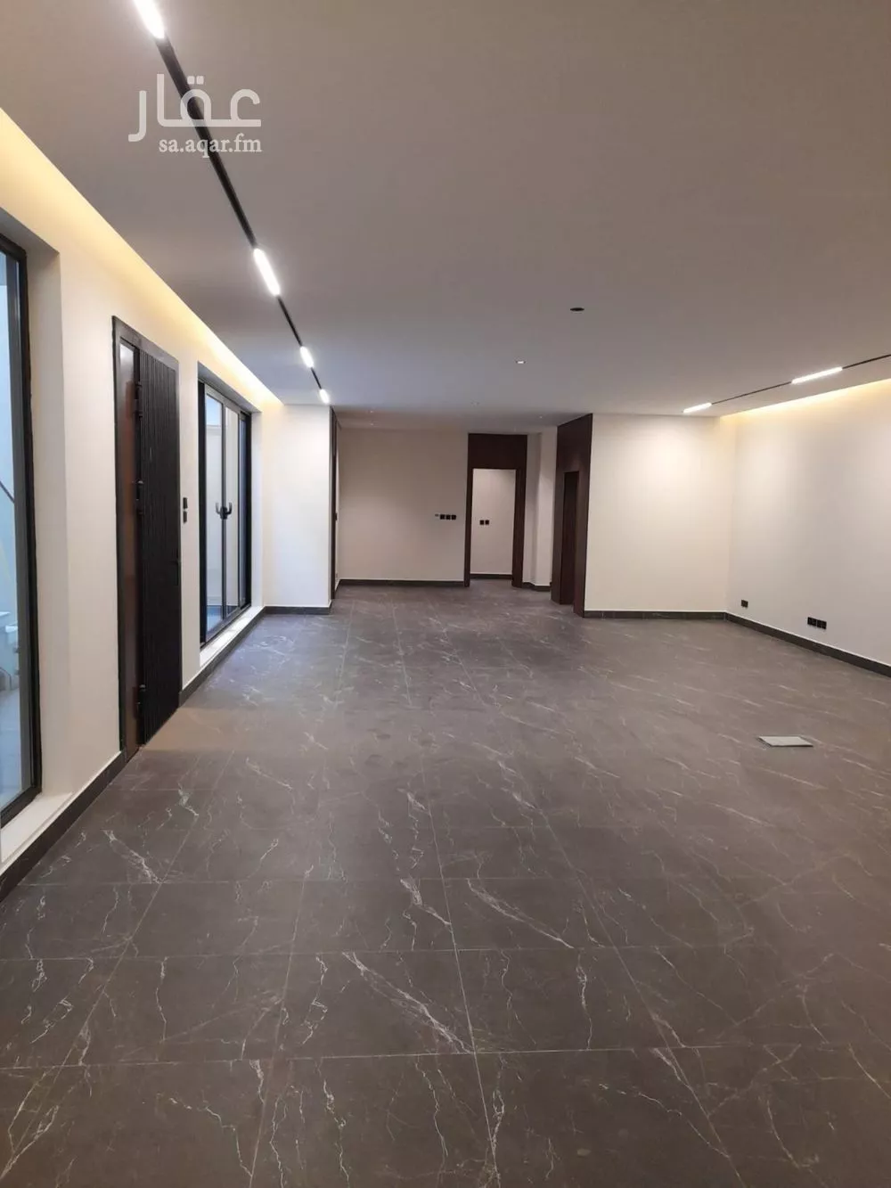 فيلا 4 غرف في الصحافة 6