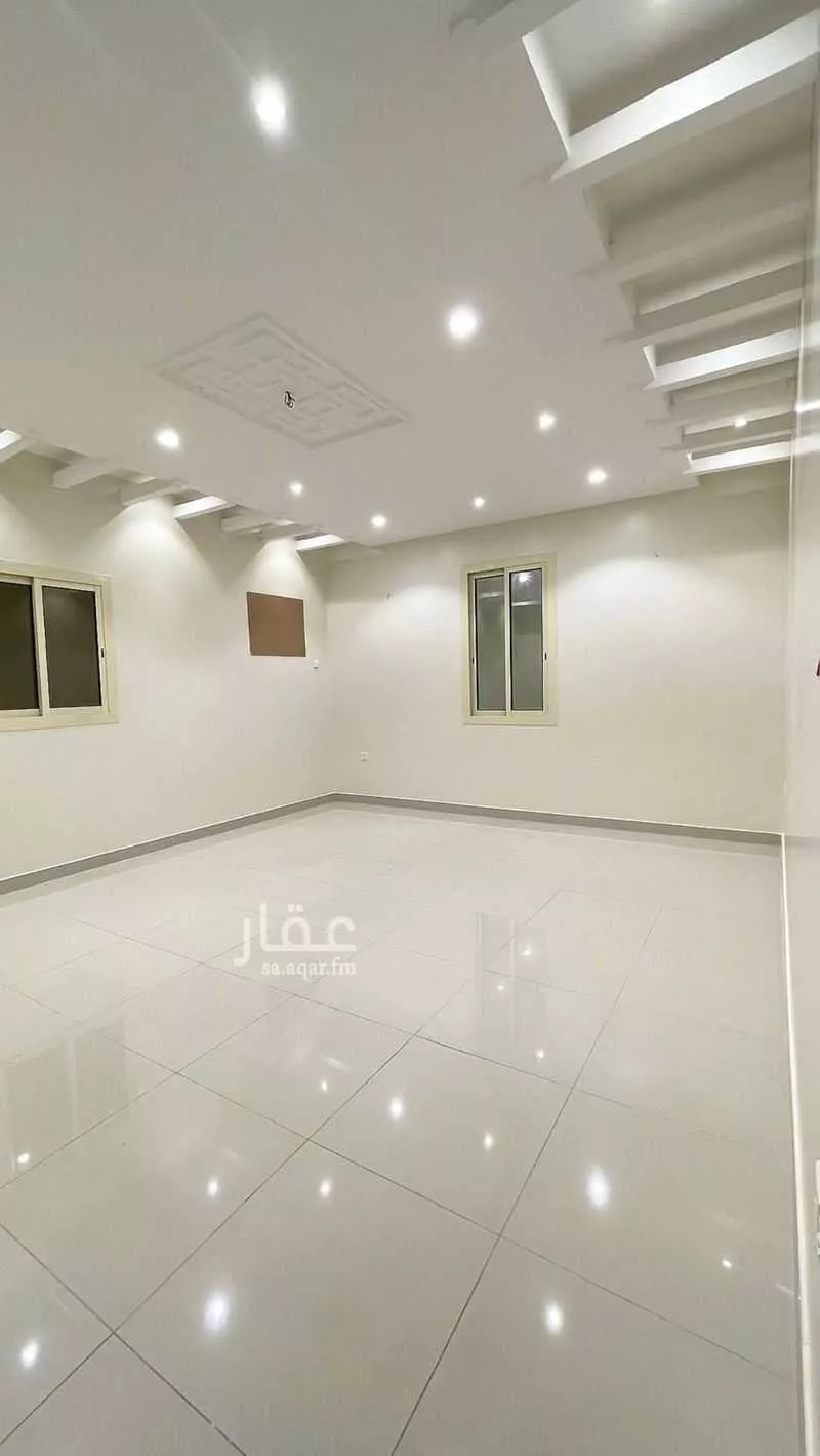 شقة 5 غرف في الريان 2