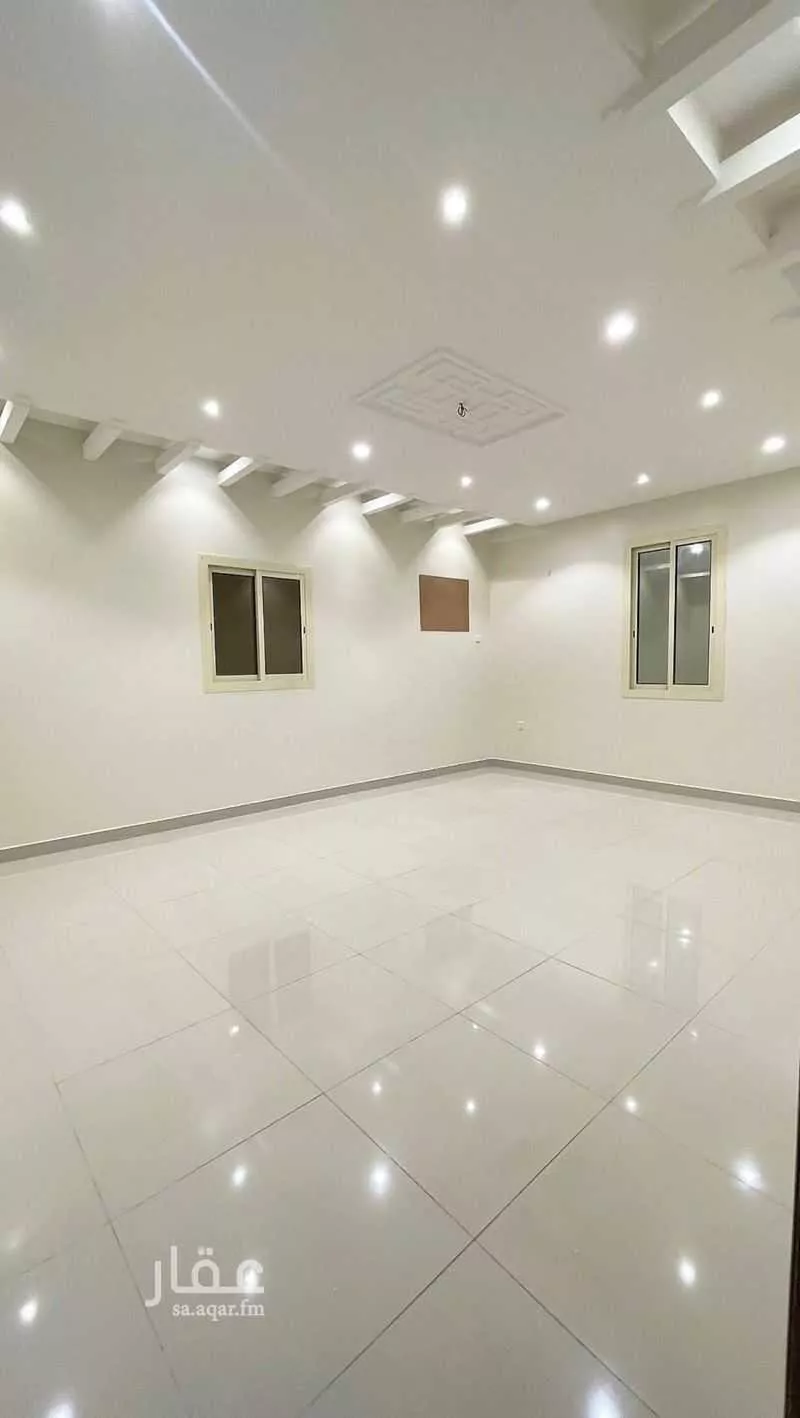 شقة 5 غرف في الريان 3