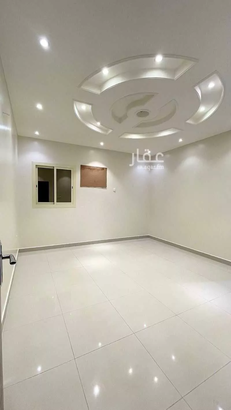 شقة 5 غرف في الريان 4