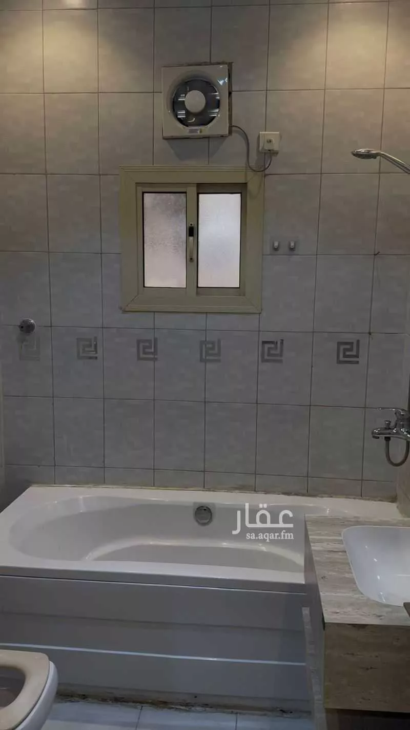 شقة 4 غرف في الكوثر 4