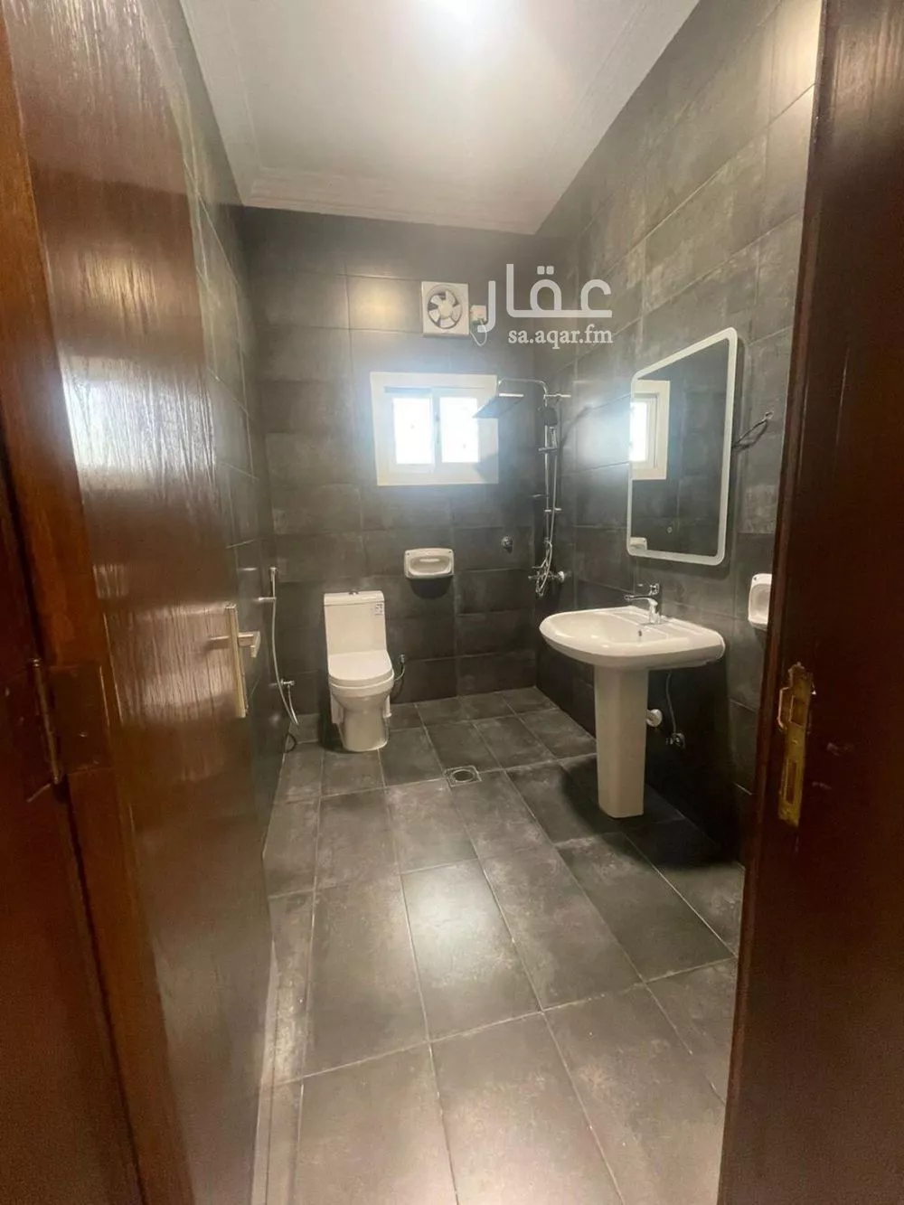 شقة 4 غرف في السامر 3